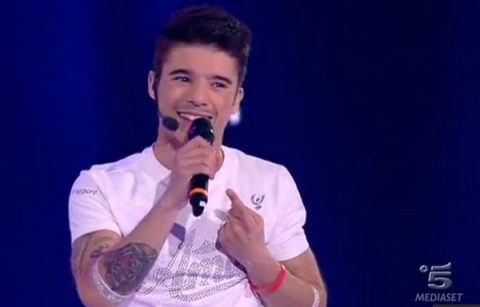 Moreno fa stecca e vince Amici12