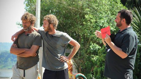 Pechino Express 2: l’ottava puntata LIVE. I Laureati vincono la prova vantaggio, l’ottava tappa ed eliminano Padre e figlio, graziando i Figli di.