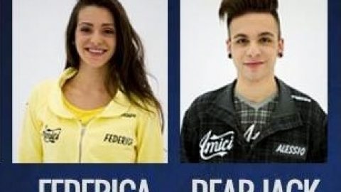 Daytime di Amici del 22 gennaio: maglia nera per i Dear Jack e Federica. Esibizione per Giada.