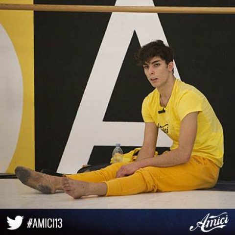 Daytime di Amici del 20 febbraio: Paolo Busti eliminato, lezione di respirazione con Grazia