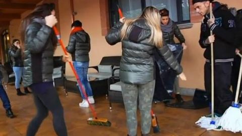 Daytime di Amici del 3 febbraio: Paolo prosegue la corsa al serale, pulizie per gli allievi.
