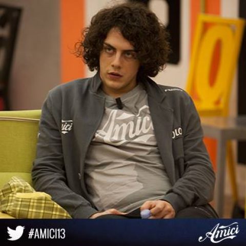 Daytime di Amici del 28 Febbraio: semaforo verde per Miriam, giallo per Paolo.