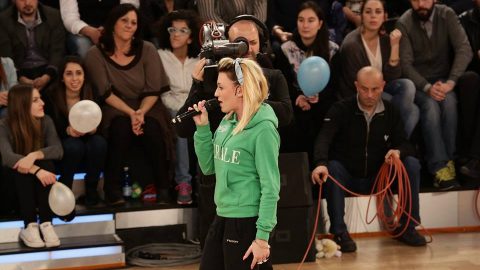 Daytime di Amici del 17 marzo: i bianchi e i blu sono al completo