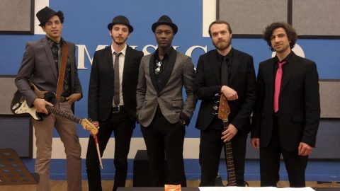 Daytime di Amici del 6 marzo: semaforo giallo per Christian. Masterclass con Aloe Blacc per i cantanti