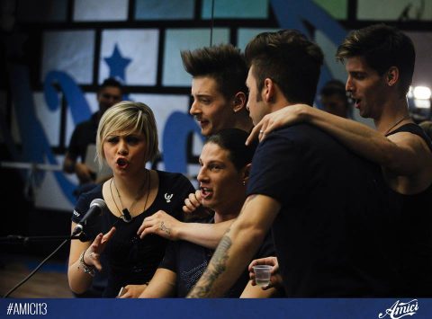 Daytime di Amici del 19 aprile: la Celentano propone Lorenzo. Garko giudice d’eccezione al serale