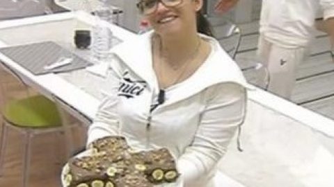 Daytime di Amici dell’8 aprile: riviviamo l’emozioni del secondo serale. Continua la dieta di Deborah!