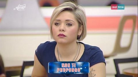Scontro finale tra donne: Deborah sconfigge Giada