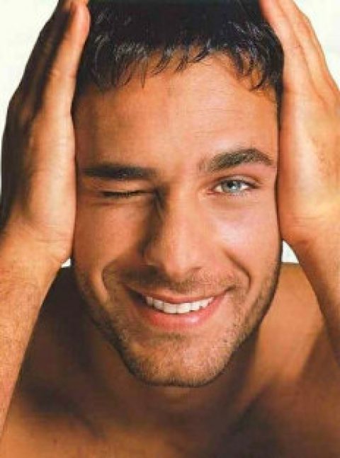 Daytime di Amici del 9 maggio: Raoul Bova quarto giudice, progetti extra Amici per Vincenzo