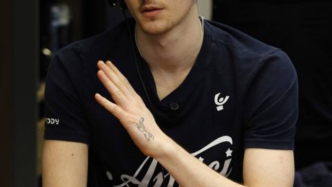 Daytime di Amici dell’8 maggio: Christian meglio di Vincenzo nella prova di improvvisazione.